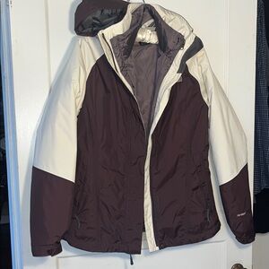 The North Face Women's Cream and Burgundy Ski Jacket size medium never worn